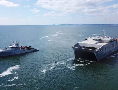 Το αμερικανικό πλοίο του 6ου Στόλου USNS Carson City στο Βόλο
